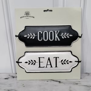 NWT Bee & Willow metal art signs. Set of 2